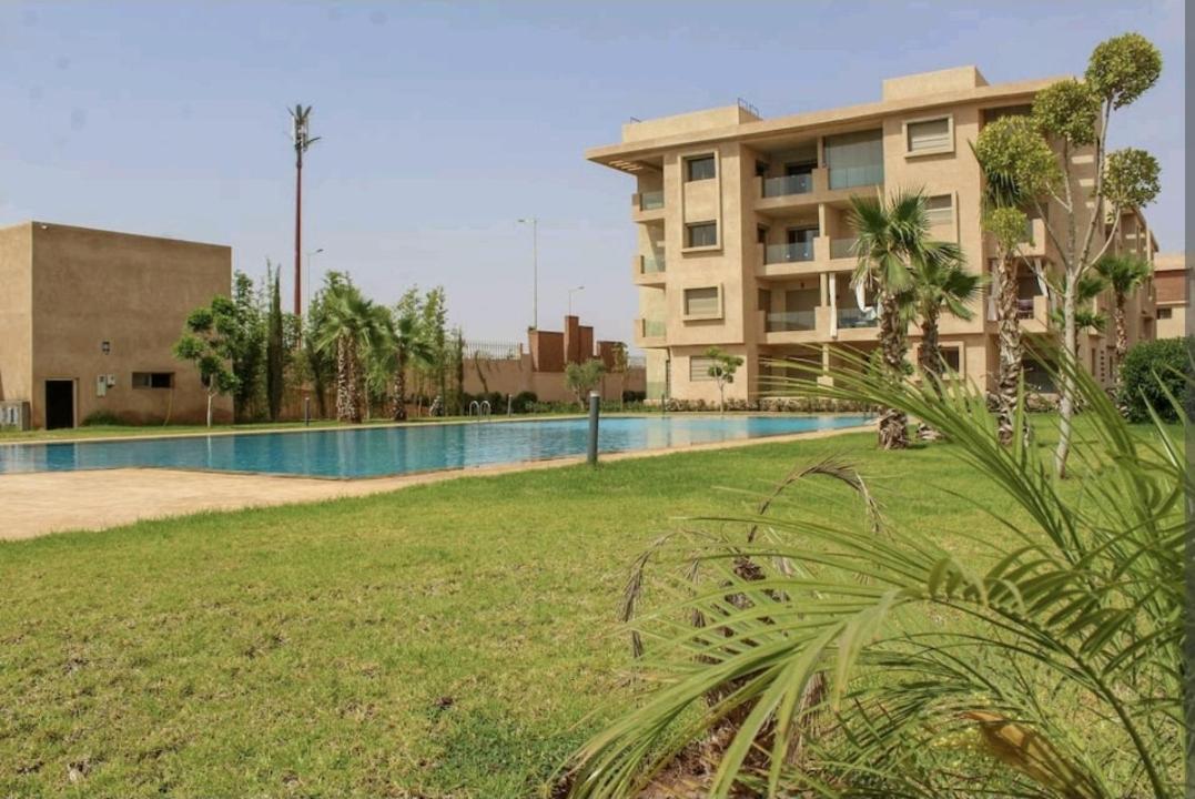 Cosy Appart Avec 2 Piscines, 2 Ch, 2 Sdb Marrakech Marrakesh Bagian luar foto